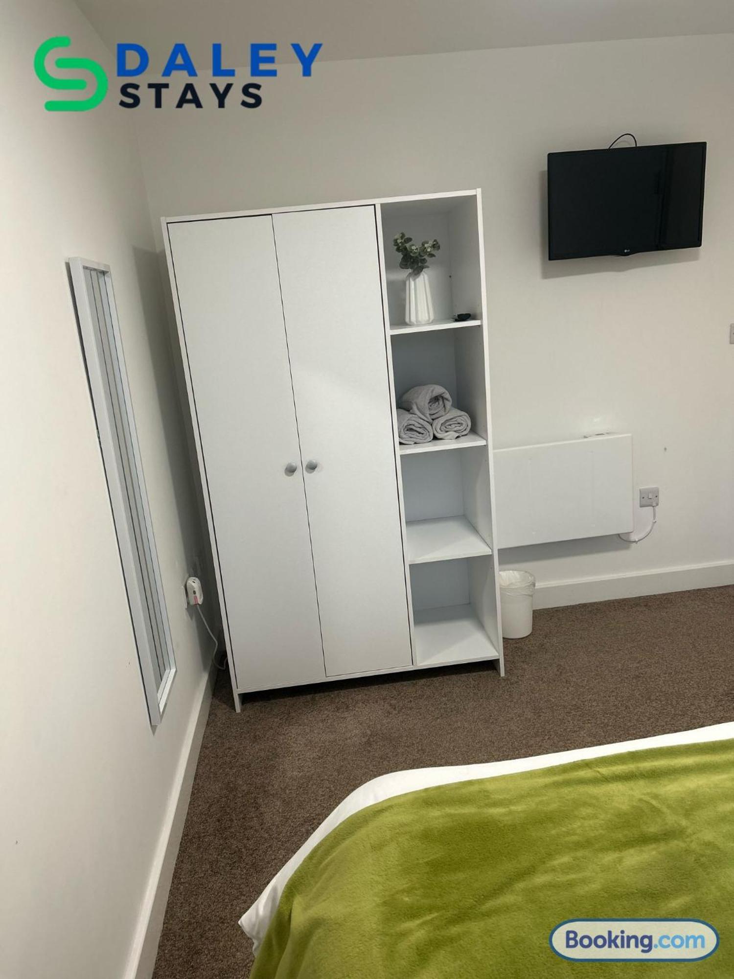 Failsworth Luxury Apartment With Free Parking By Daley Stays Mánchester Exterior foto