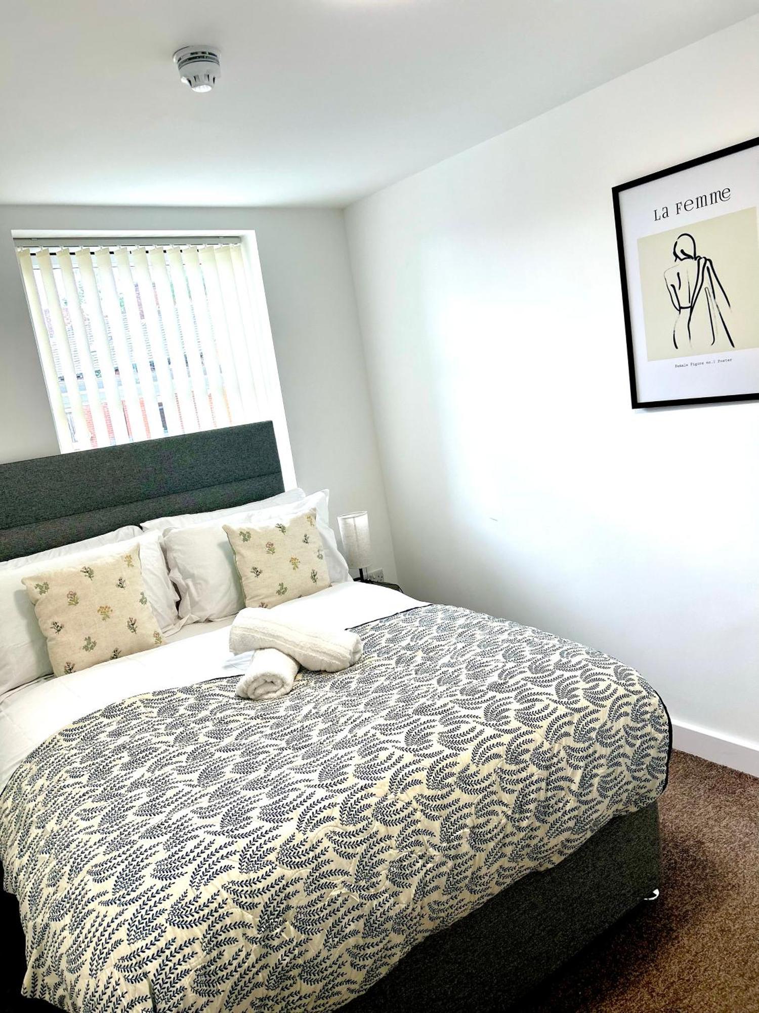 Failsworth Luxury Apartment With Free Parking By Daley Stays Mánchester Exterior foto